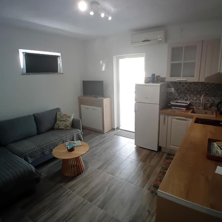 Apartmani Vrzic Baška Eksteriør bilde
