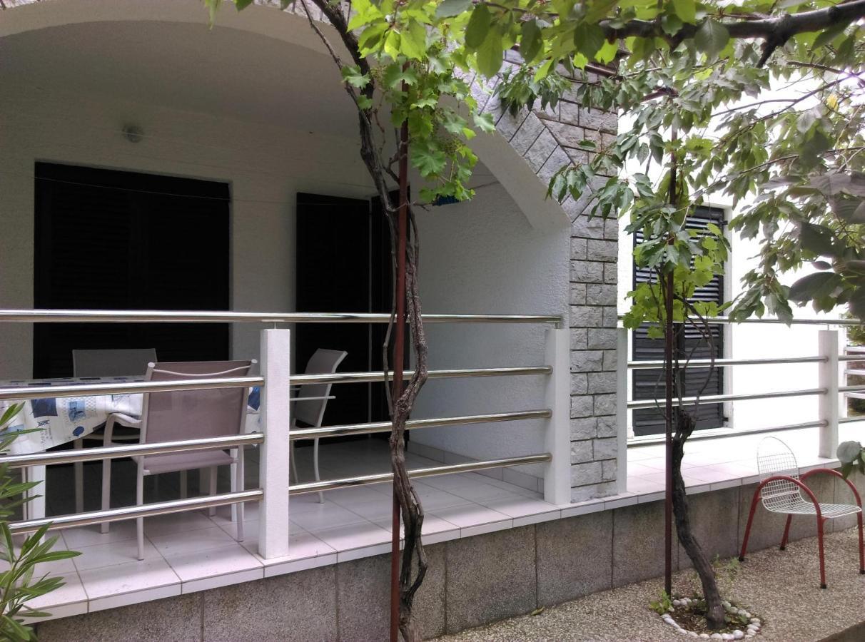 Apartmani Vrzic Baška Eksteriør bilde